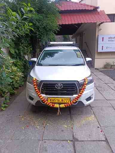6 Seater Taxi Service in Bangalore