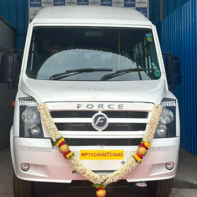 10 seater tempo traveller on rent in bangalore