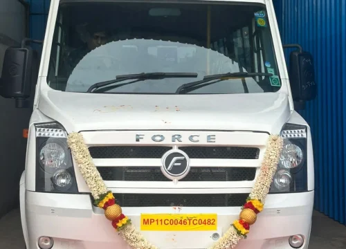 10 seater tempo traveller on rent in bangalore