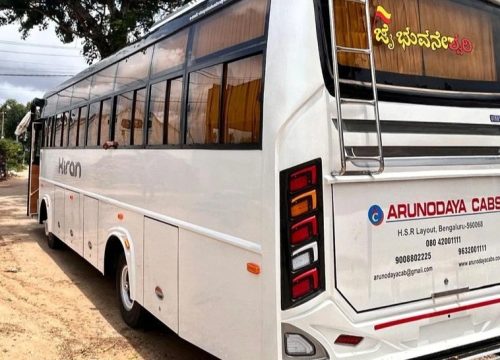 25-seater-mini-bus-in-Bangalore